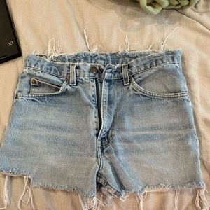 Vintage Levi shorts!! super cute! extra distressed